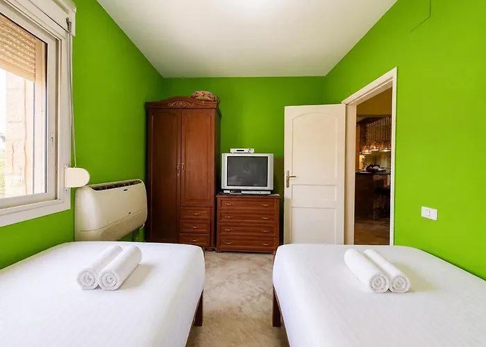 4bdr With Private Garden L Einbay Ain Sokhna *