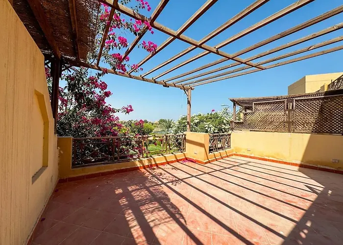 4bdr With Private Garden L Einbay Ain Sokhna Apartment *